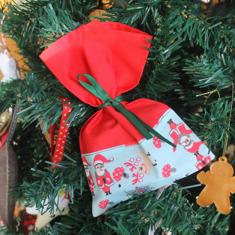 Embrulho de Natal em Tecido - Atelier do Sabão