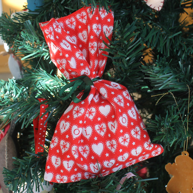 Embrulho de Natal em Tecido - Atelier do Sabão